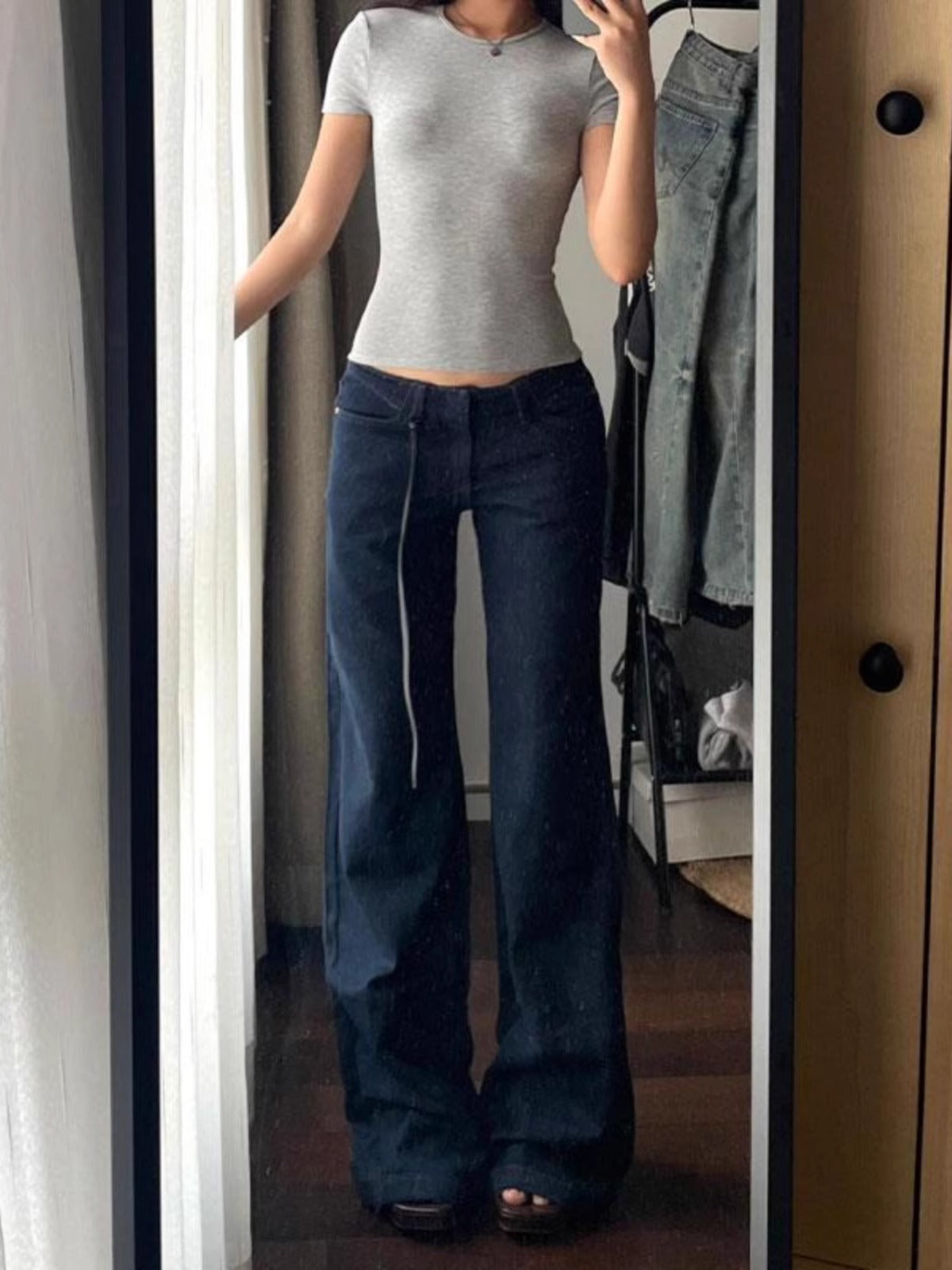 Retro Low Waist Draping Washed Wide-leg Jeans Women